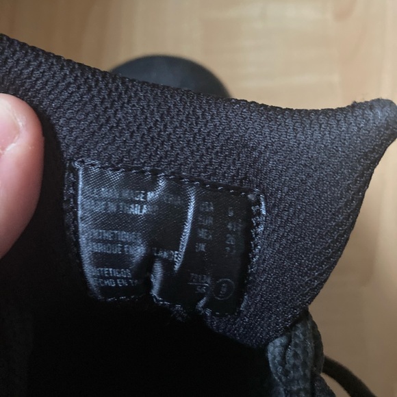 Nonslip work shoes - Picture 3 of 3